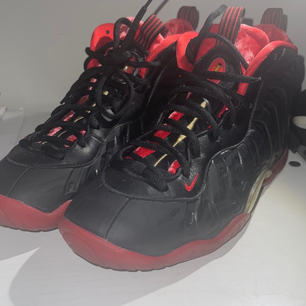 Big boy shoes. Size 7